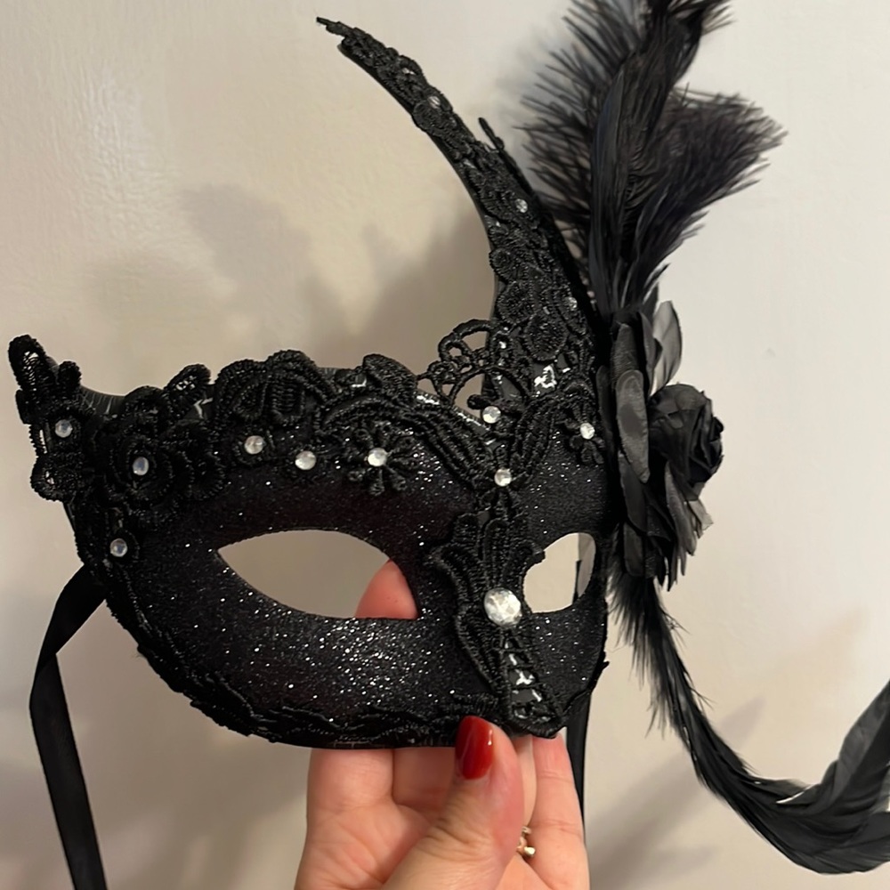 Masquerade ball mask